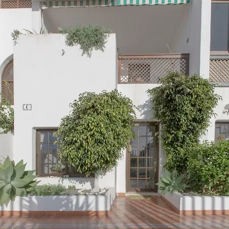 Ocean And Relax Апартаменты Коральео